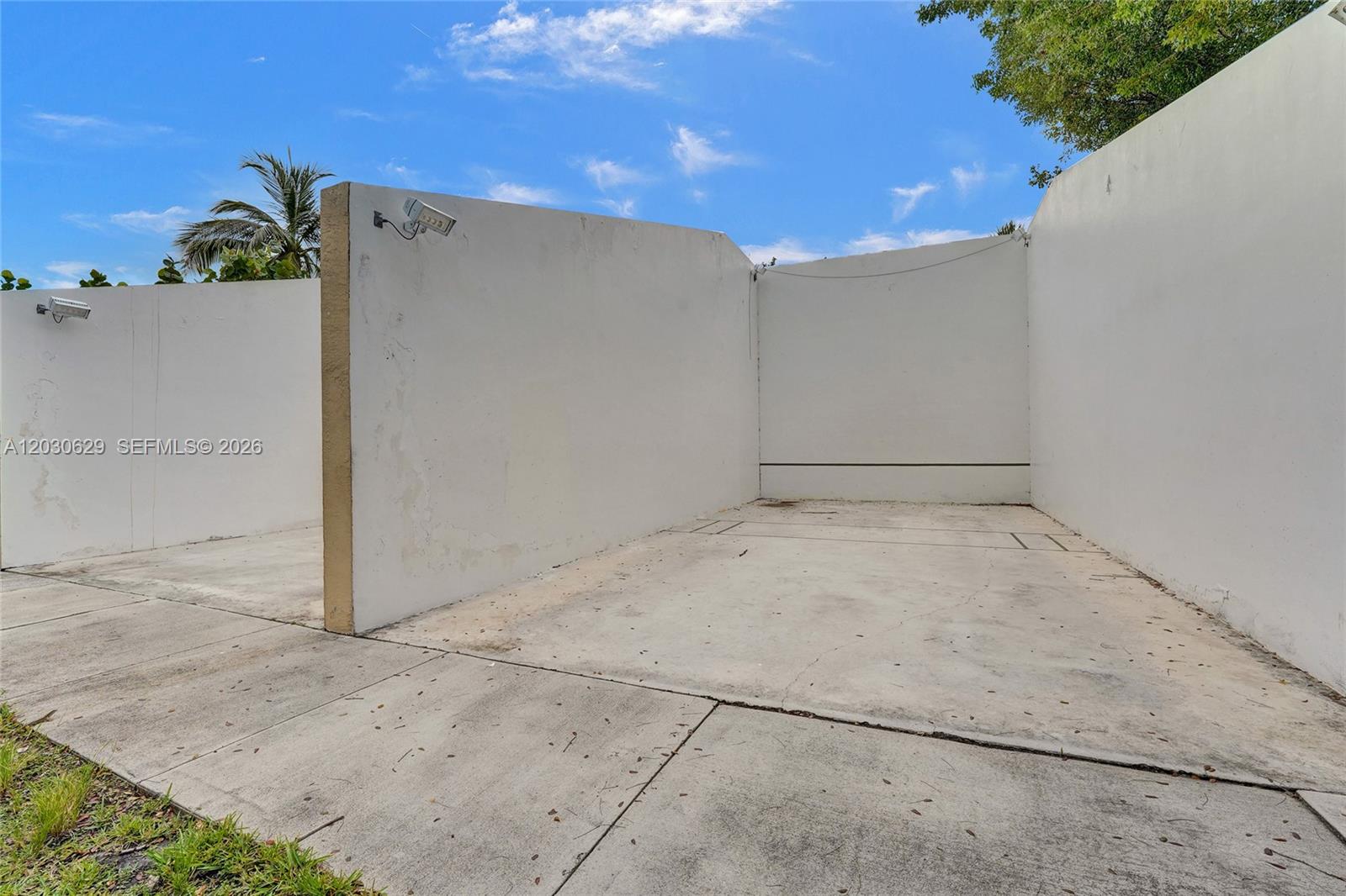 PEMBROKE ISLES 1 - Residential Lease