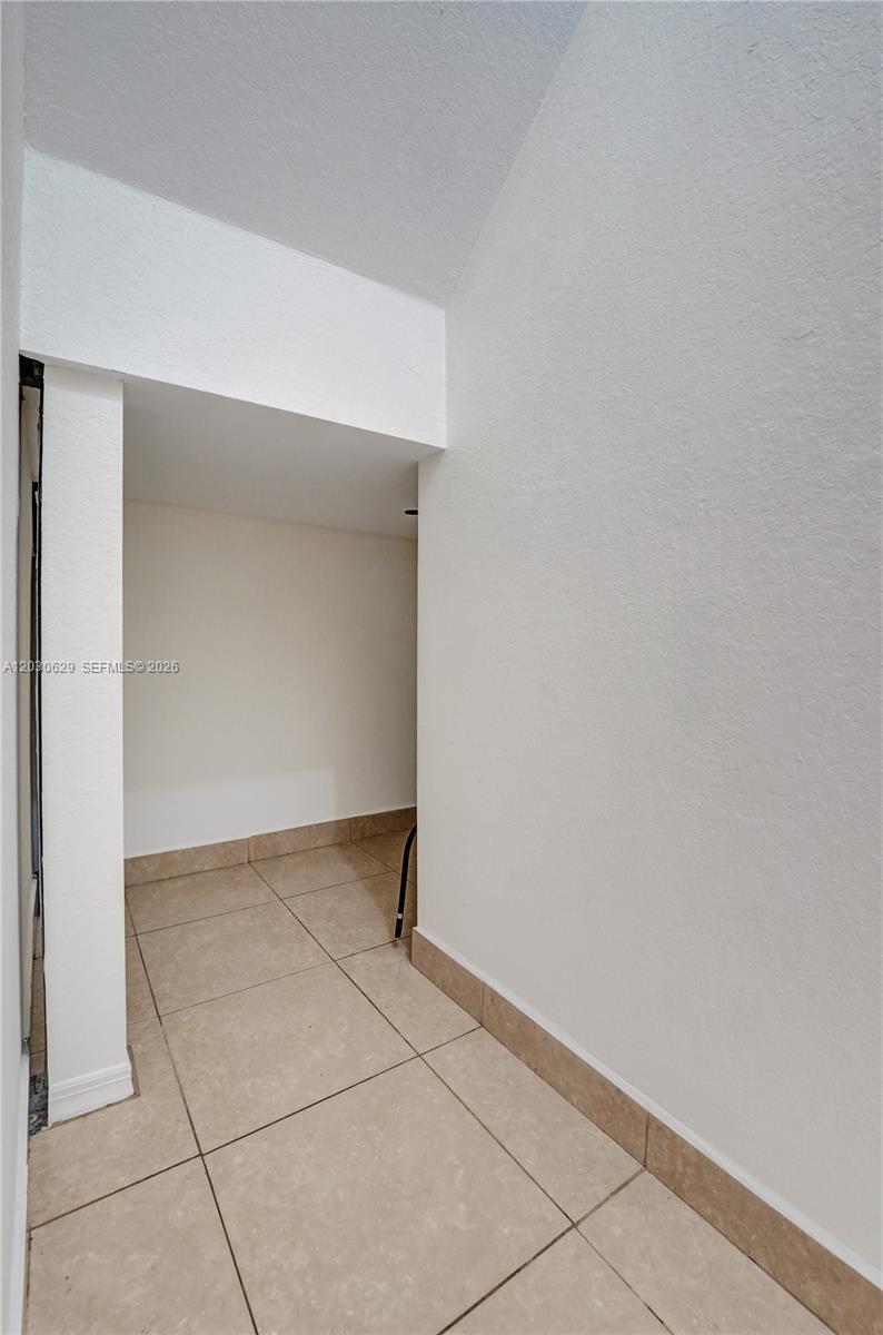 PEMBROKE ISLES 1 - Residential Lease