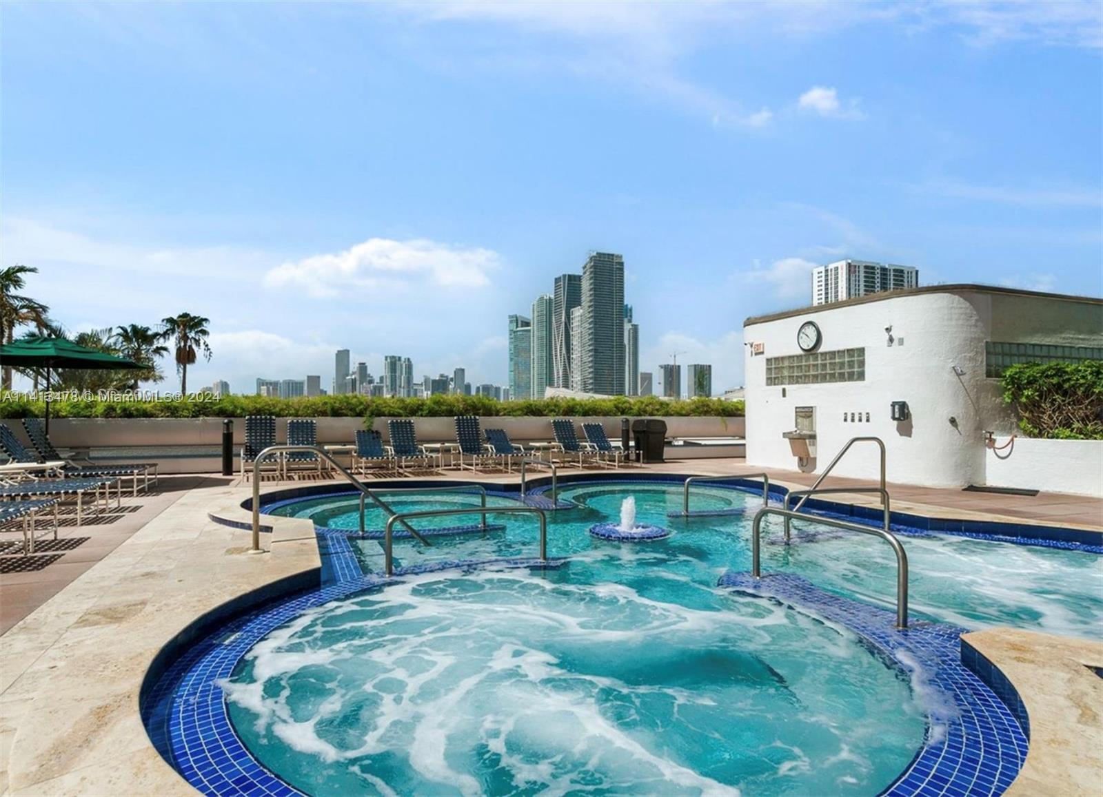 The Grand Condo - Residential
