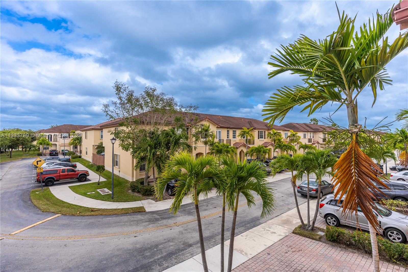 COURTS AT TUSCANY - Residential