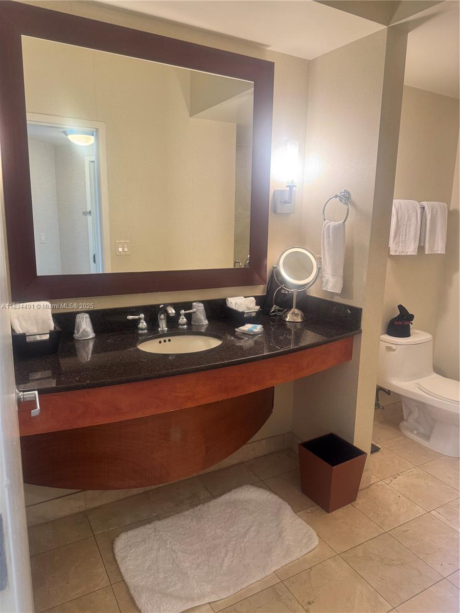 TRUMP INTERNATIONAL SONES - Residential