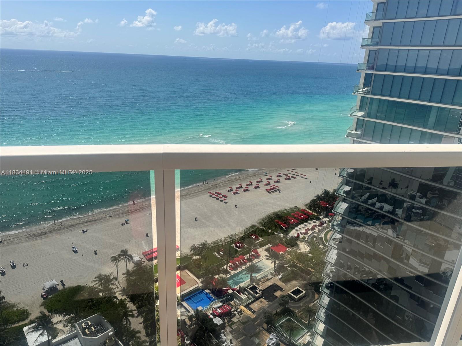 TRUMP INTERNATIONAL SONES - Residential