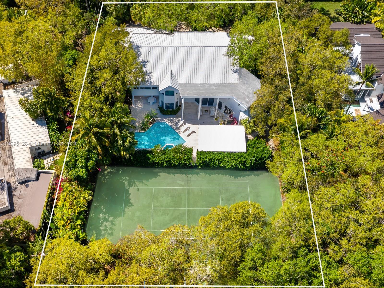 SNAPPER CREEK OAKS - Residential