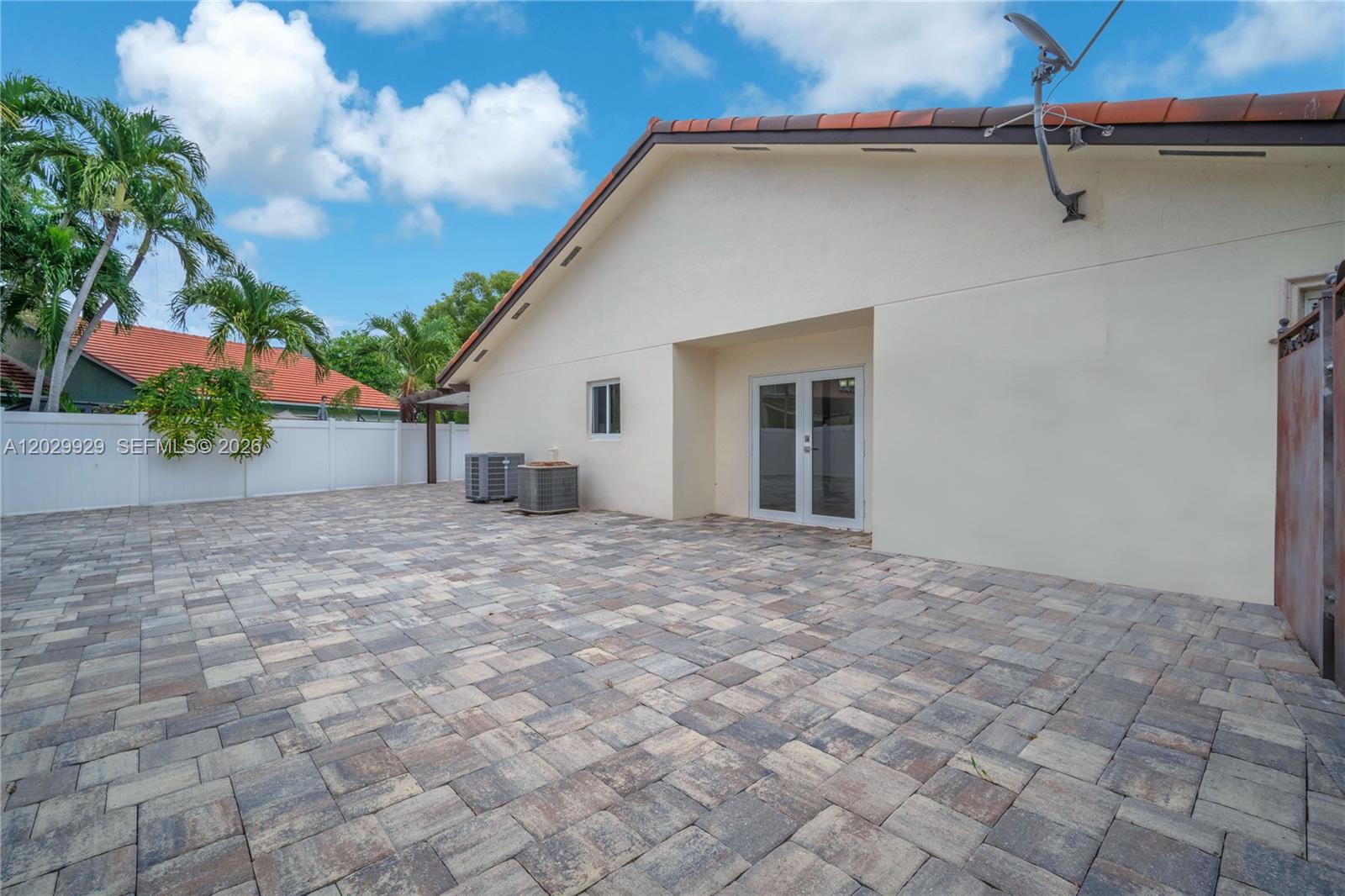 ADRIAN HOMES AT LAGO MAR - Residential Lease