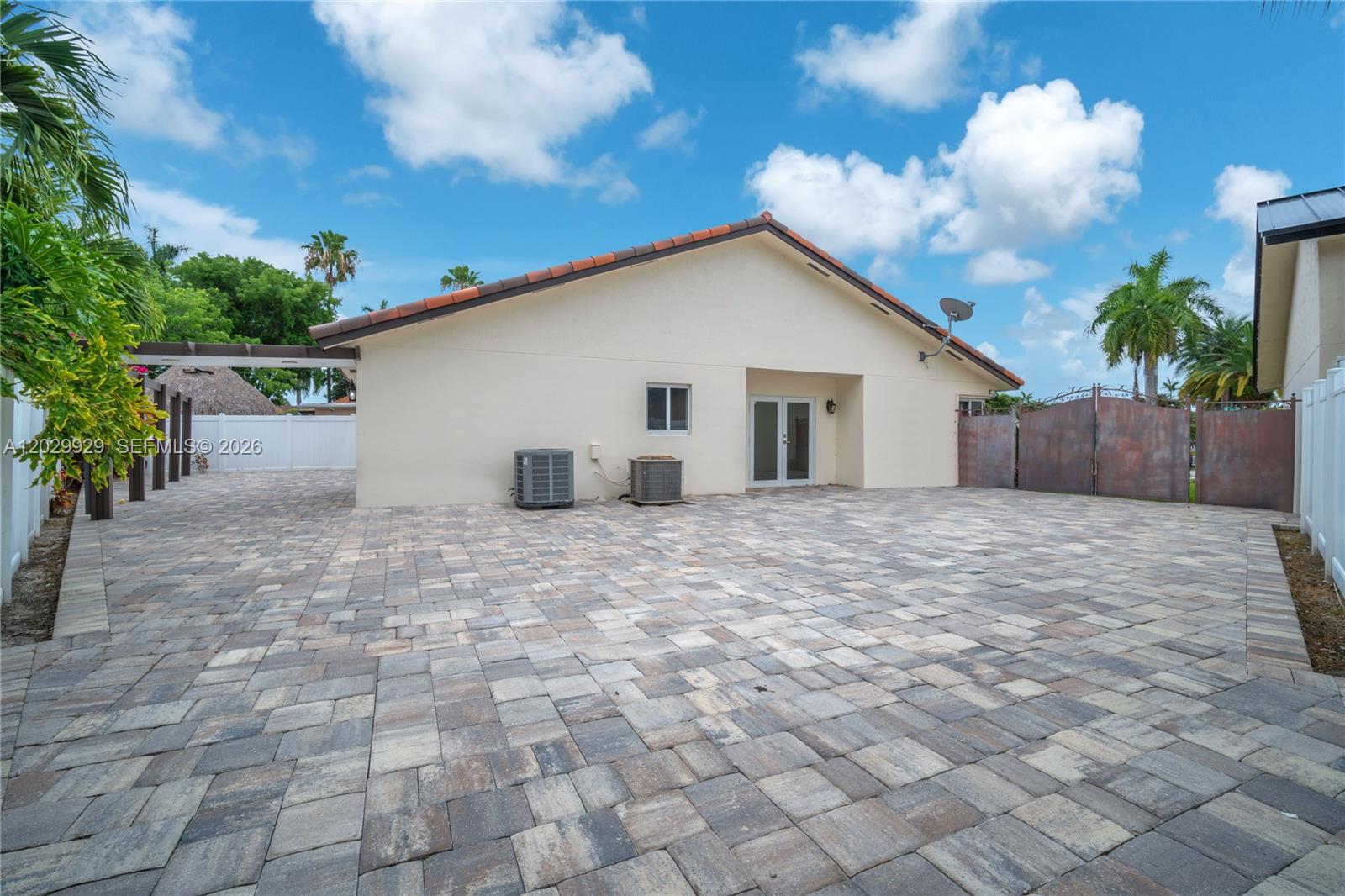 ADRIAN HOMES AT LAGO MAR - Residential Lease
