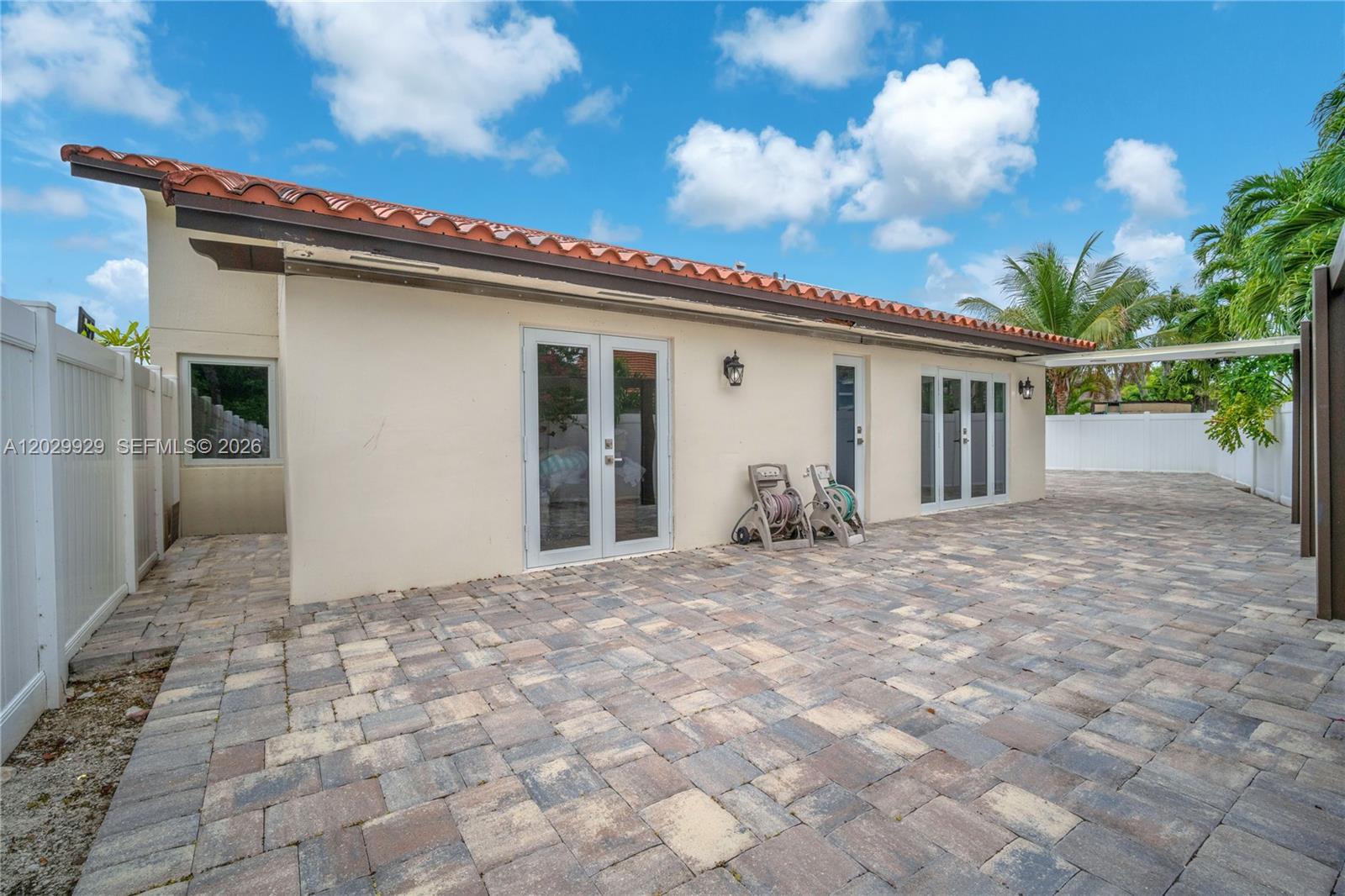 ADRIAN HOMES AT LAGO MAR - Residential Lease