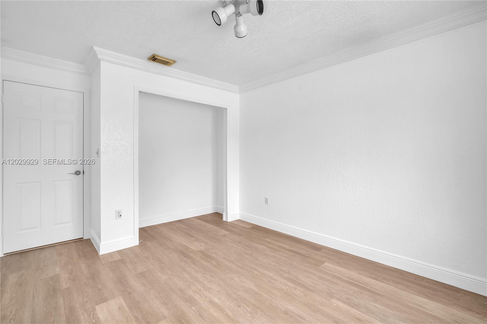 ADRIAN HOMES AT LAGO MAR - Residential Lease