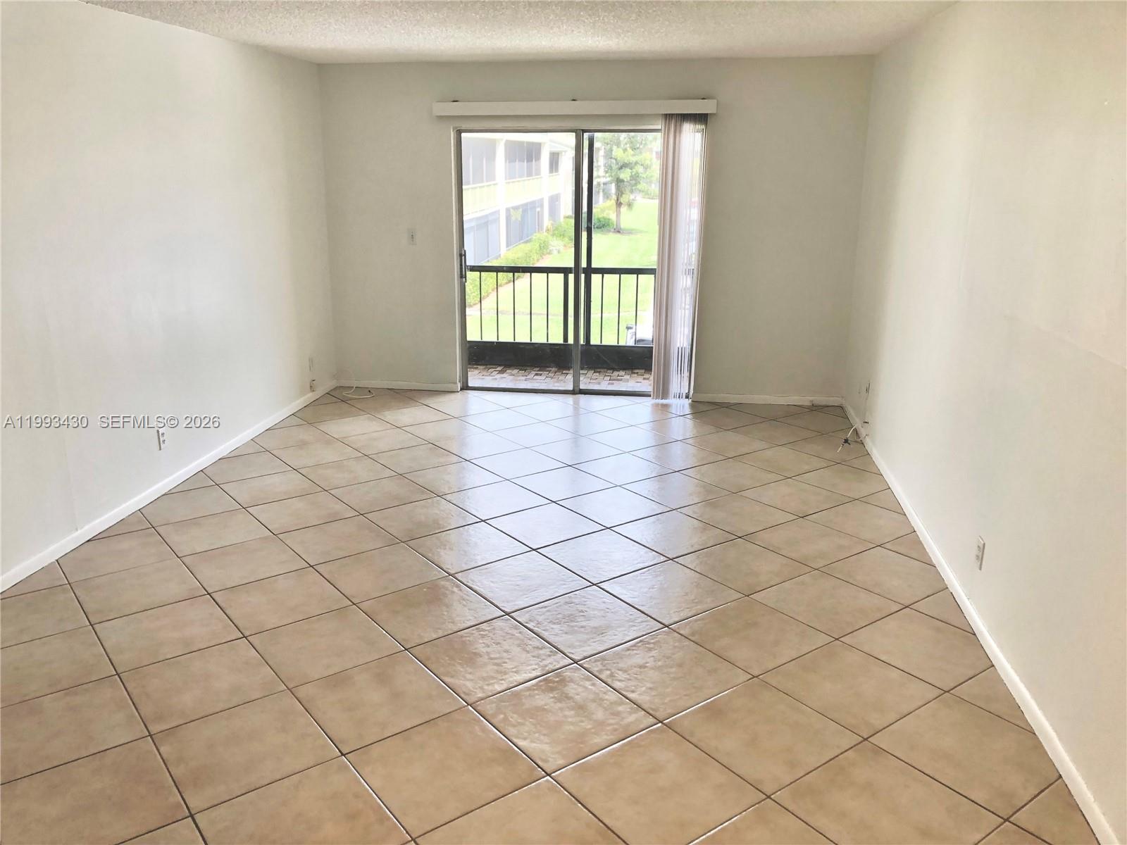 RAMBLEWOOD EAST CONDO - Residential