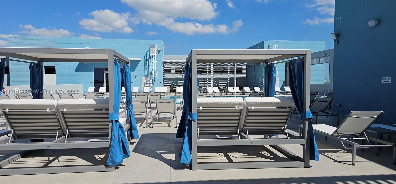 MIDTOWN AT DORAL - Residential
