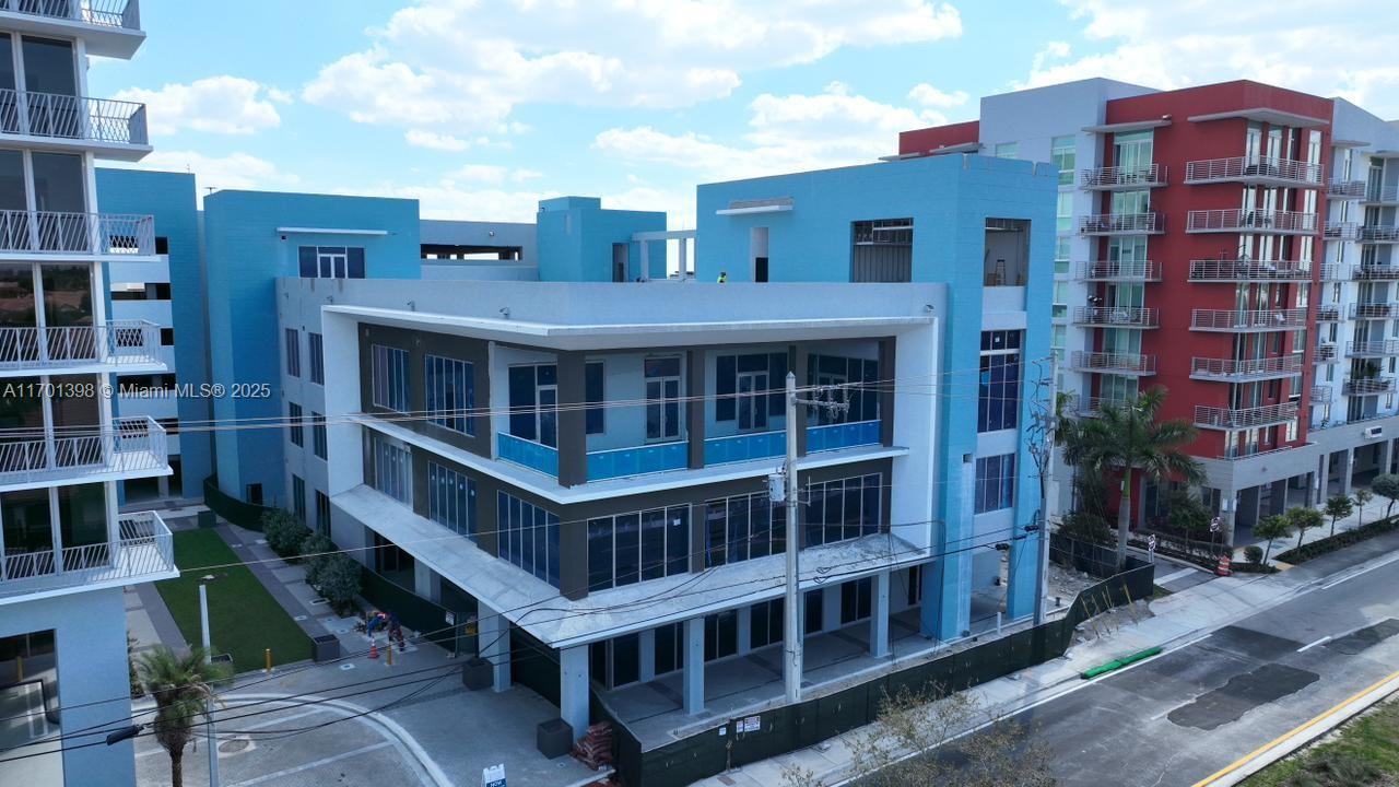 MIDTOWN AT DORAL - Residential
