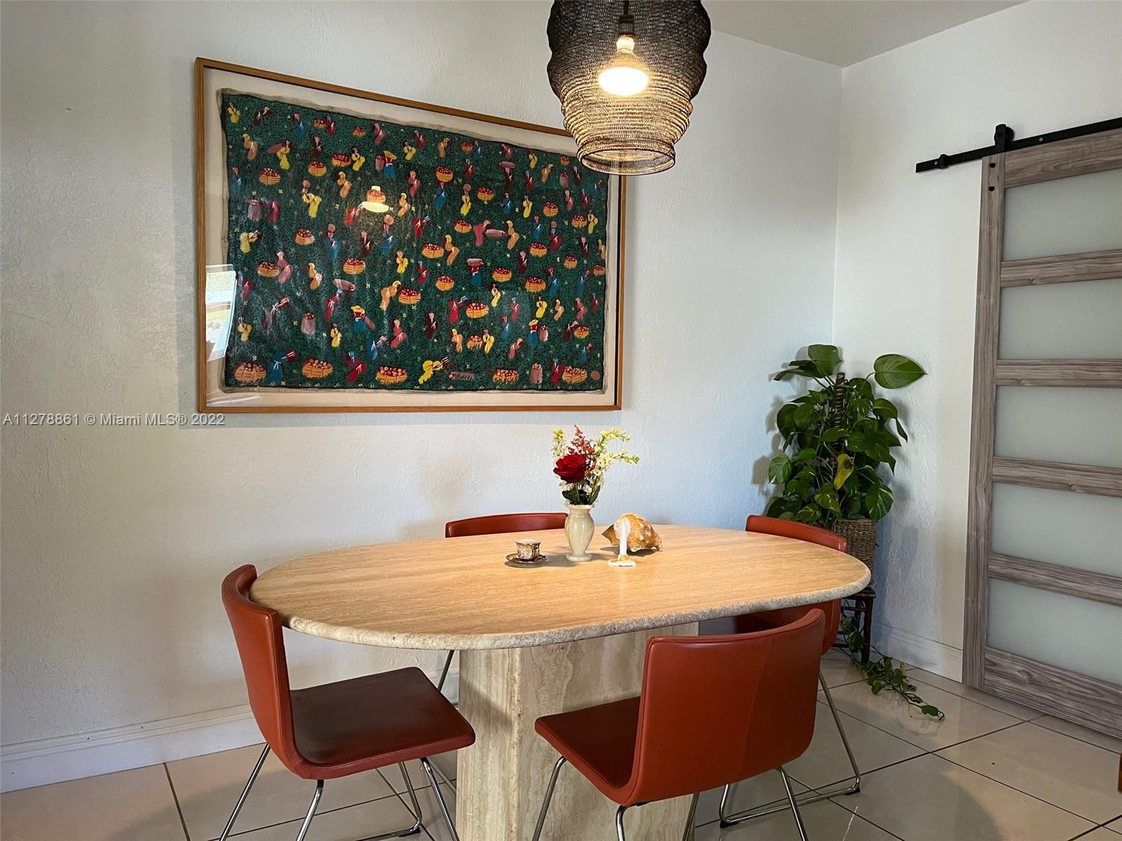 ROYAL PALM GARDENS - Residential