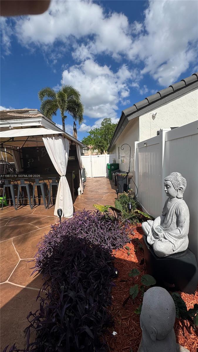 REPLAT OF COUNTRY LAKES - Residential