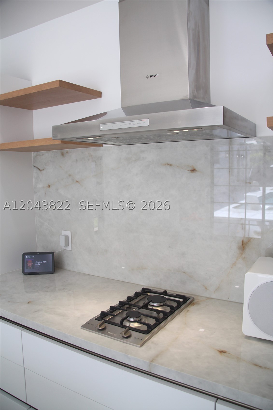 HOLLYWOOD LAKES SECTION - Residential Lease