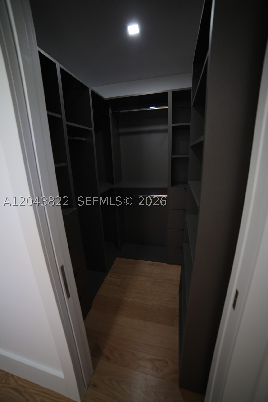 HOLLYWOOD LAKES SECTION - Residential Lease