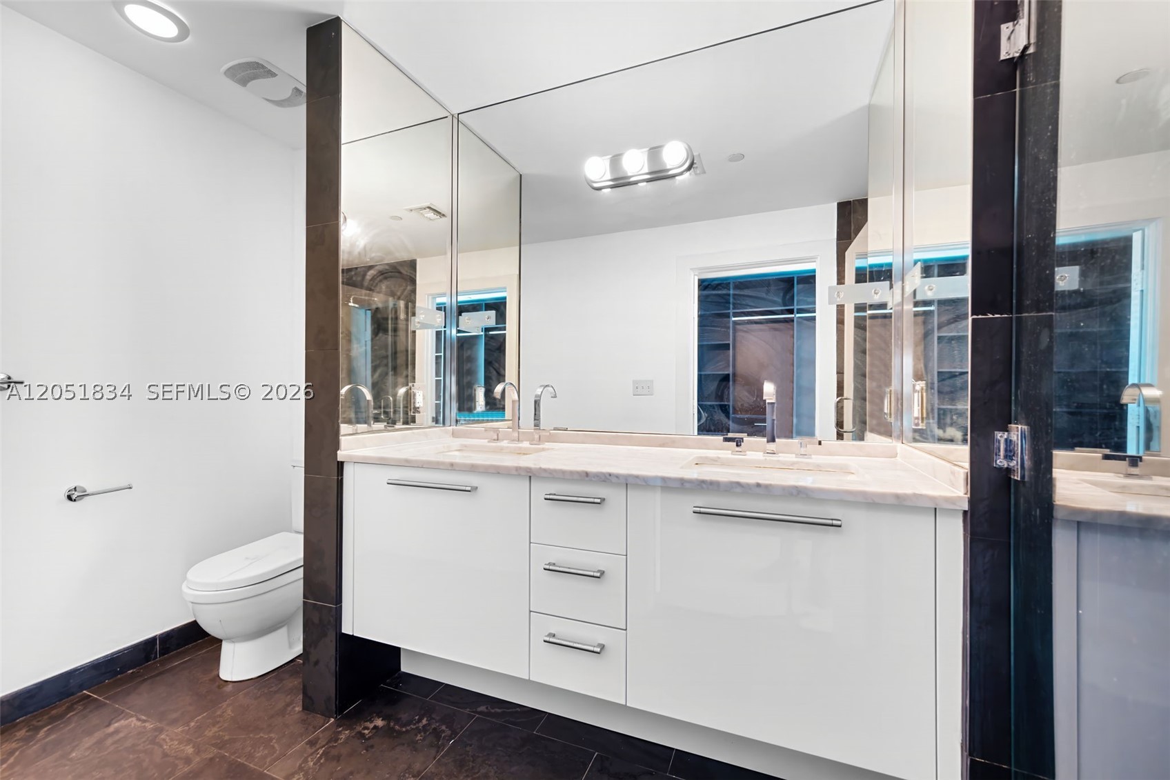 900 BISCAYNE BAY CONDO - Residential Lease