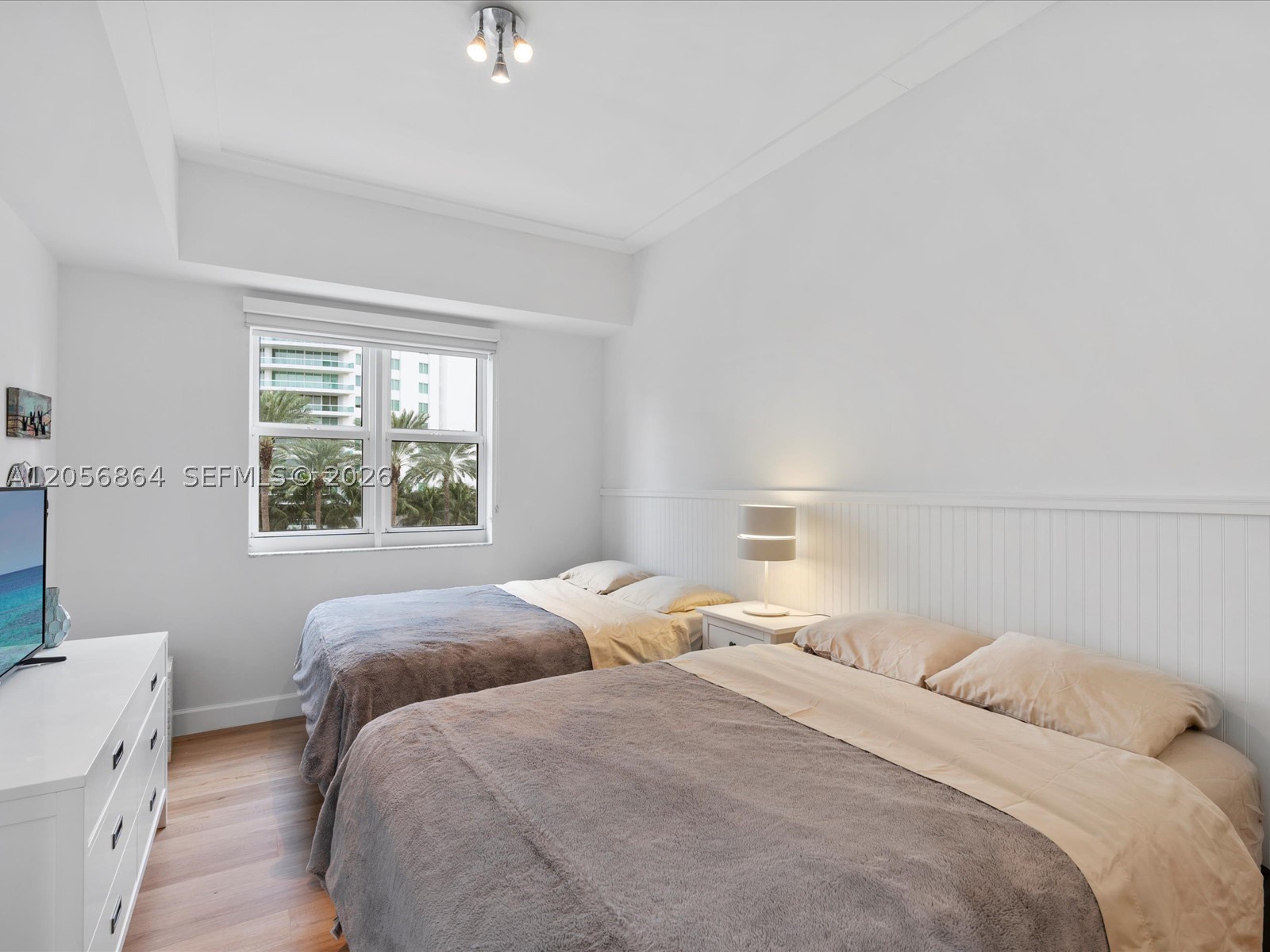 TURNBERRY VLG NO TOWER CO - Residential