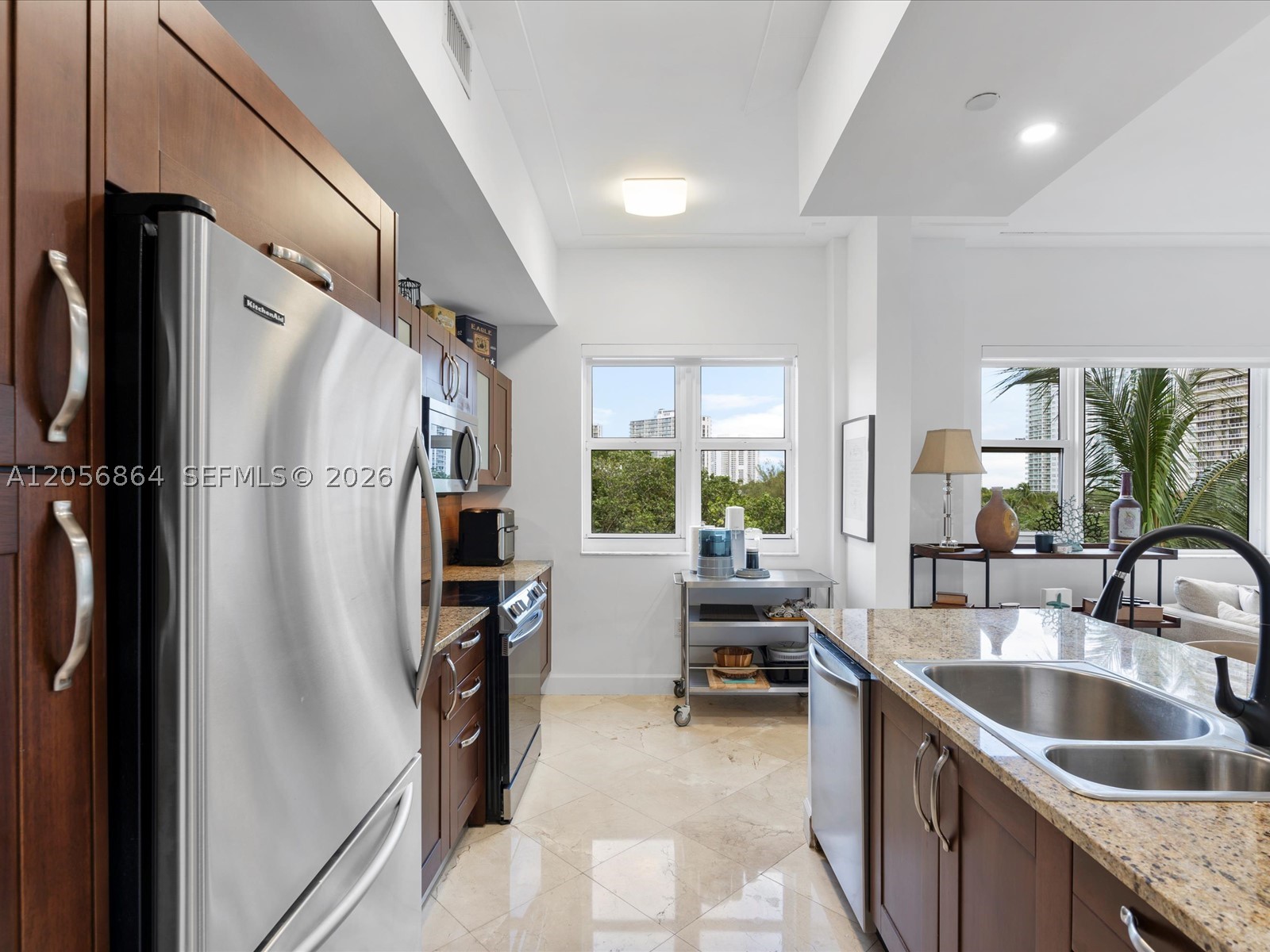 TURNBERRY VLG NO TOWER CO - Residential