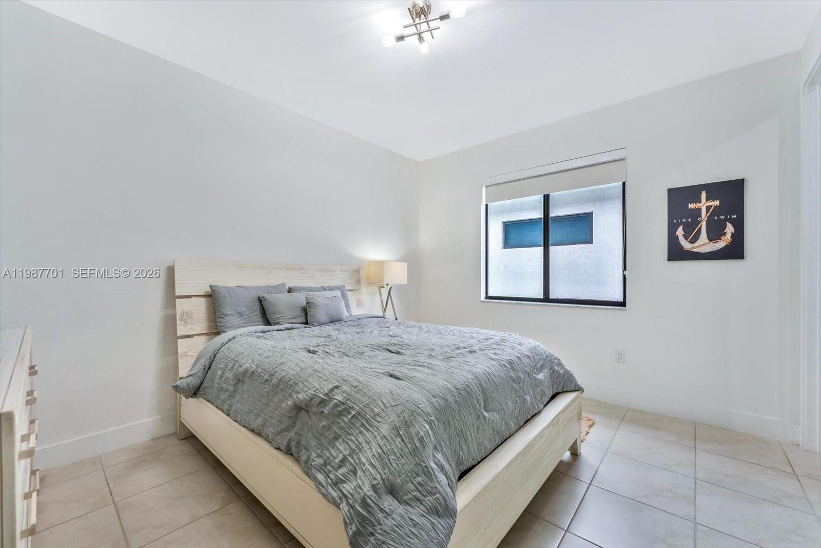 DOWNTOWN DORAL SOUTH PHAS - Residential