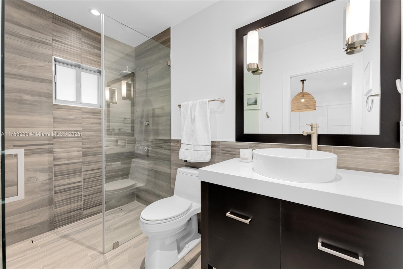 RIDGELINE ESTATES - Residential