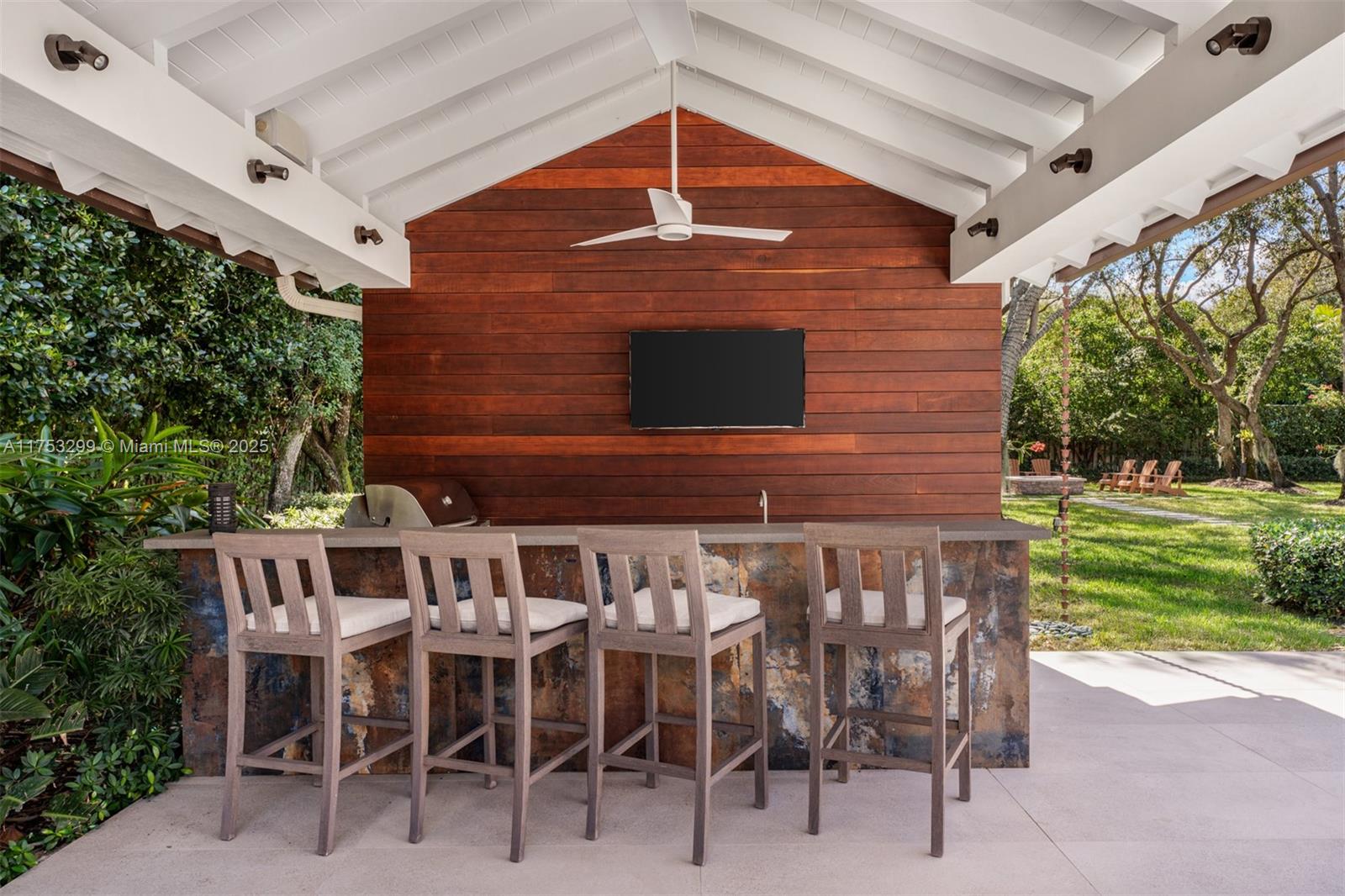 RIDGELINE ESTATES - Residential