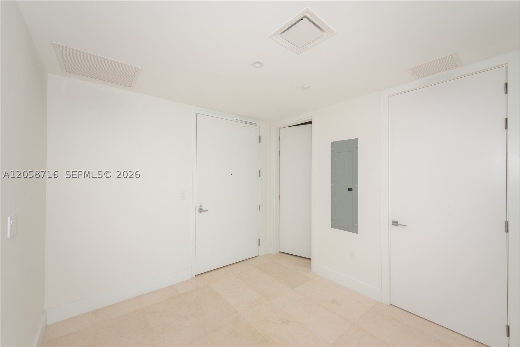 ESCOTTONIA PARK - Residential