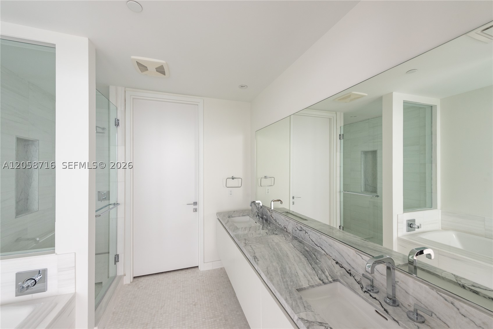 ESCOTTONIA PARK - Residential
