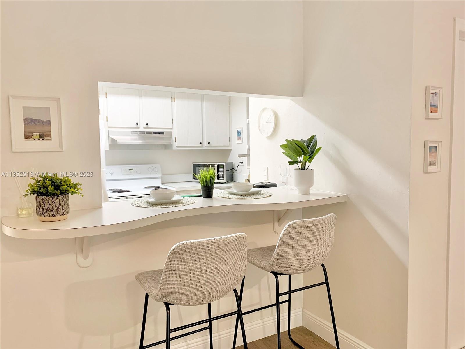 MIDDLE RIVER VILLAS CONDO - Residential Lease