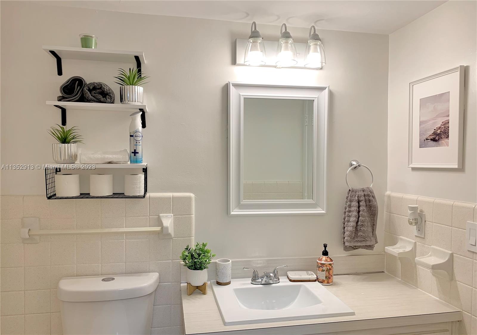 MIDDLE RIVER VILLAS CONDO - Residential Lease