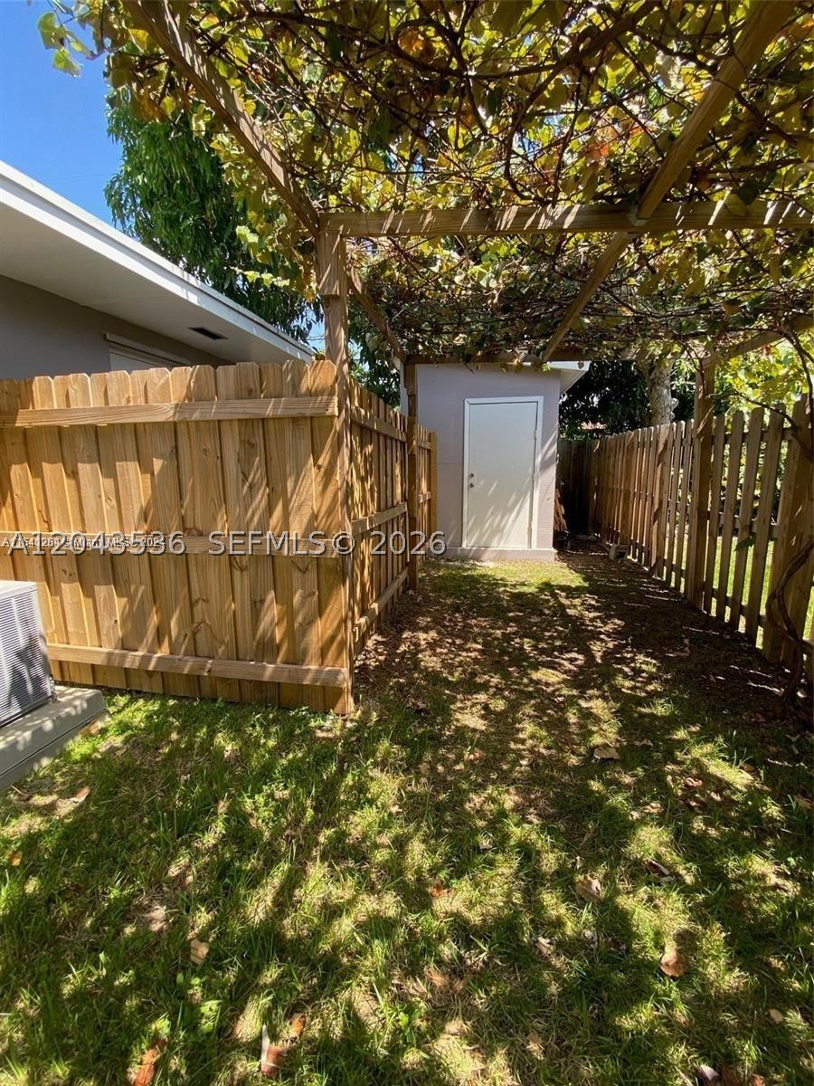 ANDERSON VILLAS - Residential Income