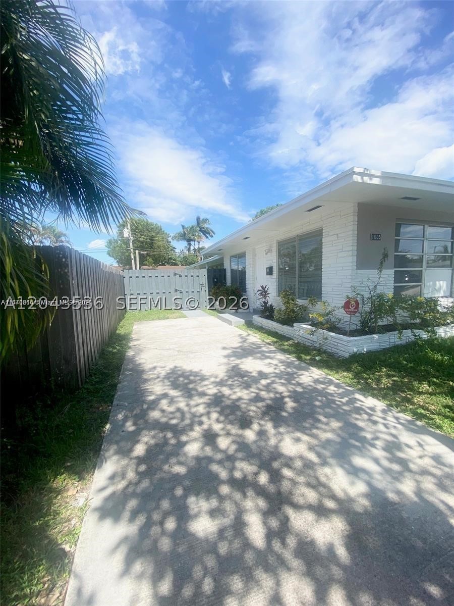 ANDERSON VILLAS - Residential Income