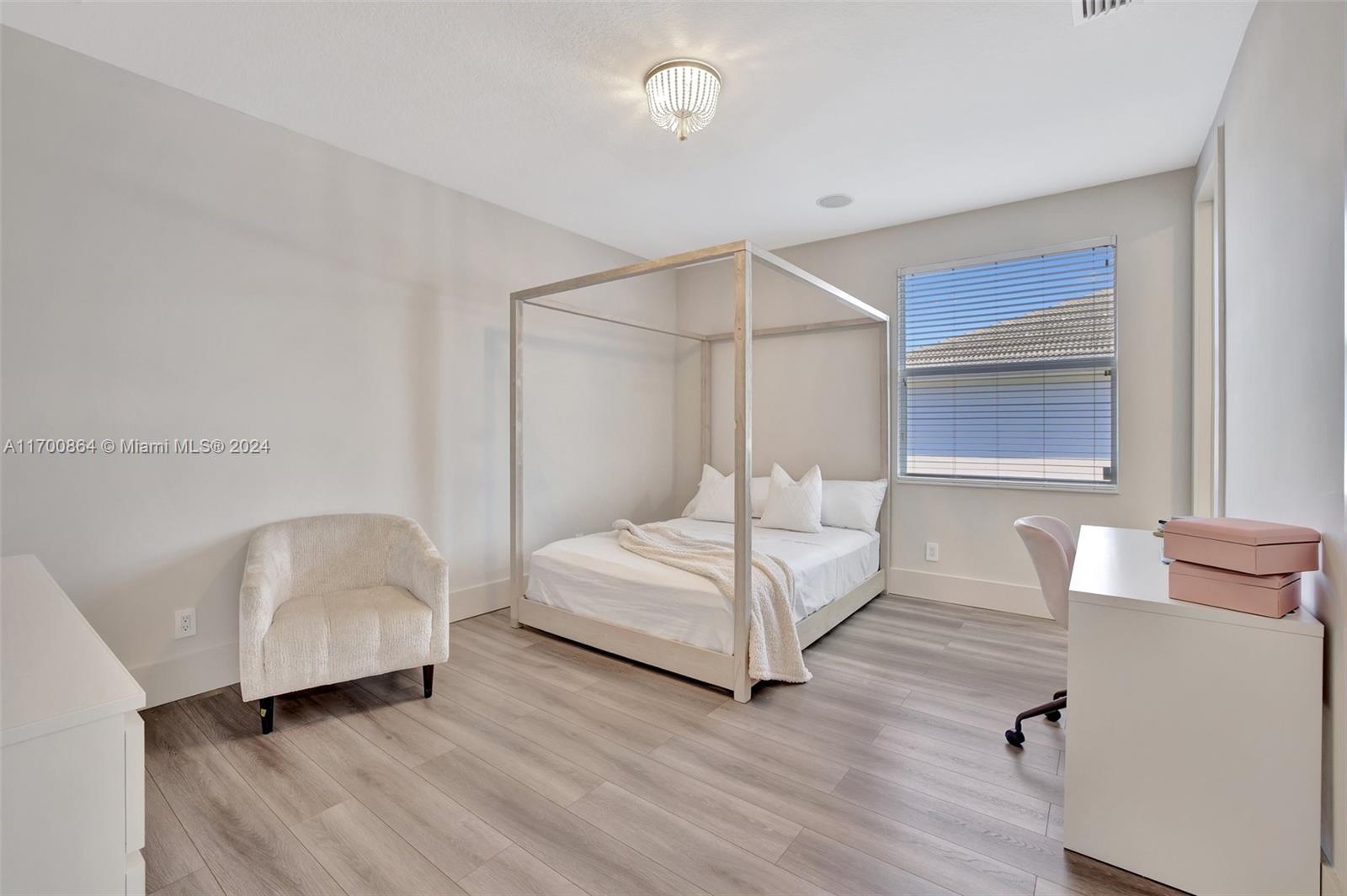 KAPOK GROVE ESTATES - Residential
