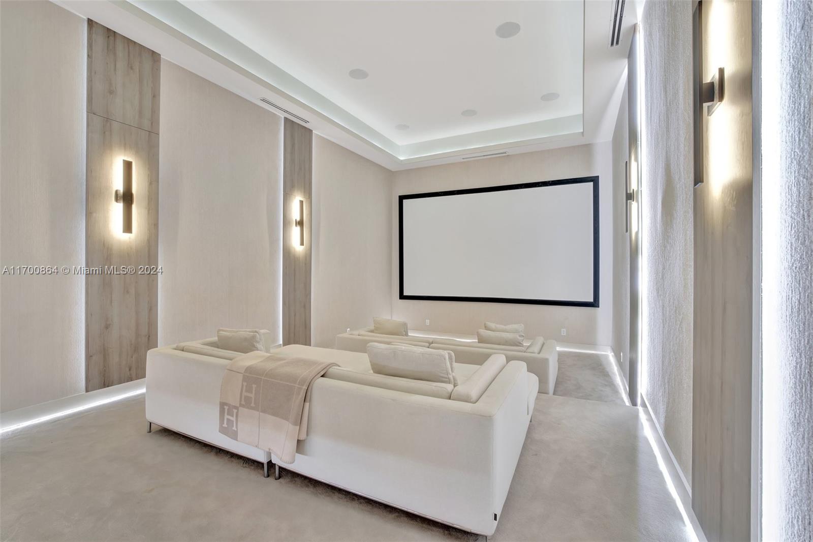 KAPOK GROVE ESTATES - Residential