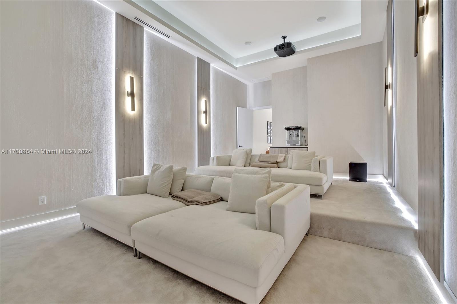 KAPOK GROVE ESTATES - Residential