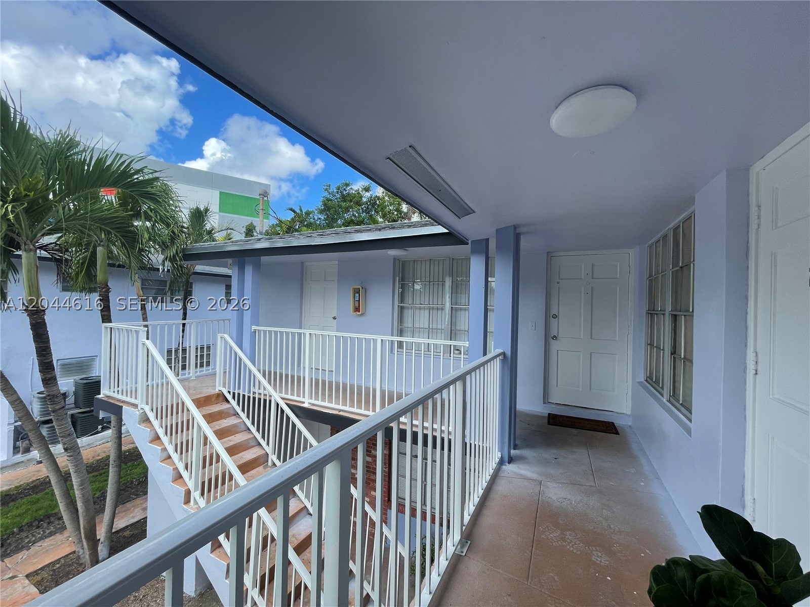 BAYSHORE TREASURE CONDO - Residential