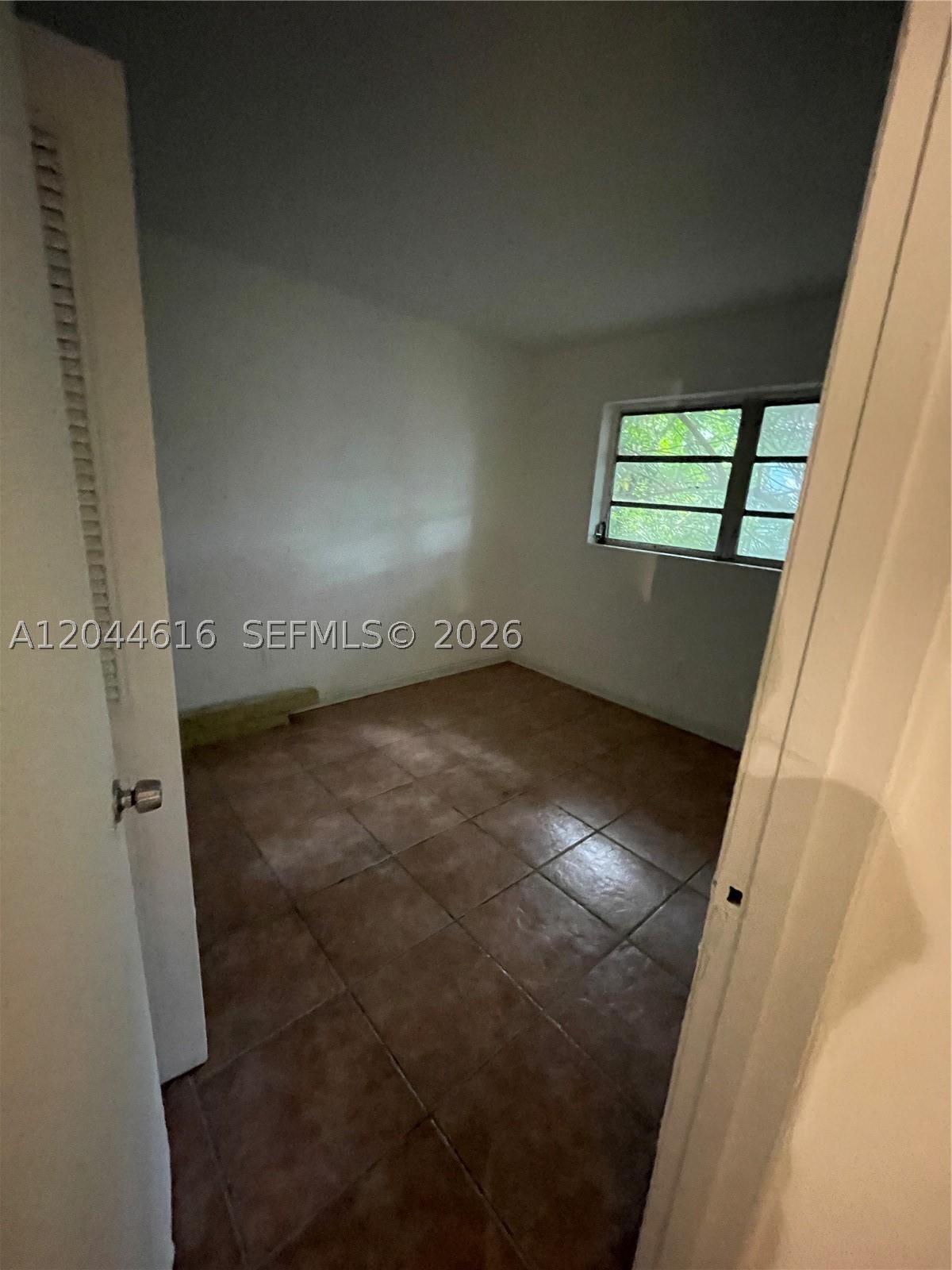 BAYSHORE TREASURE CONDO - Residential