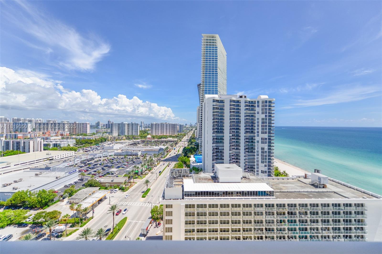 LA PERLA CONDO - Residential