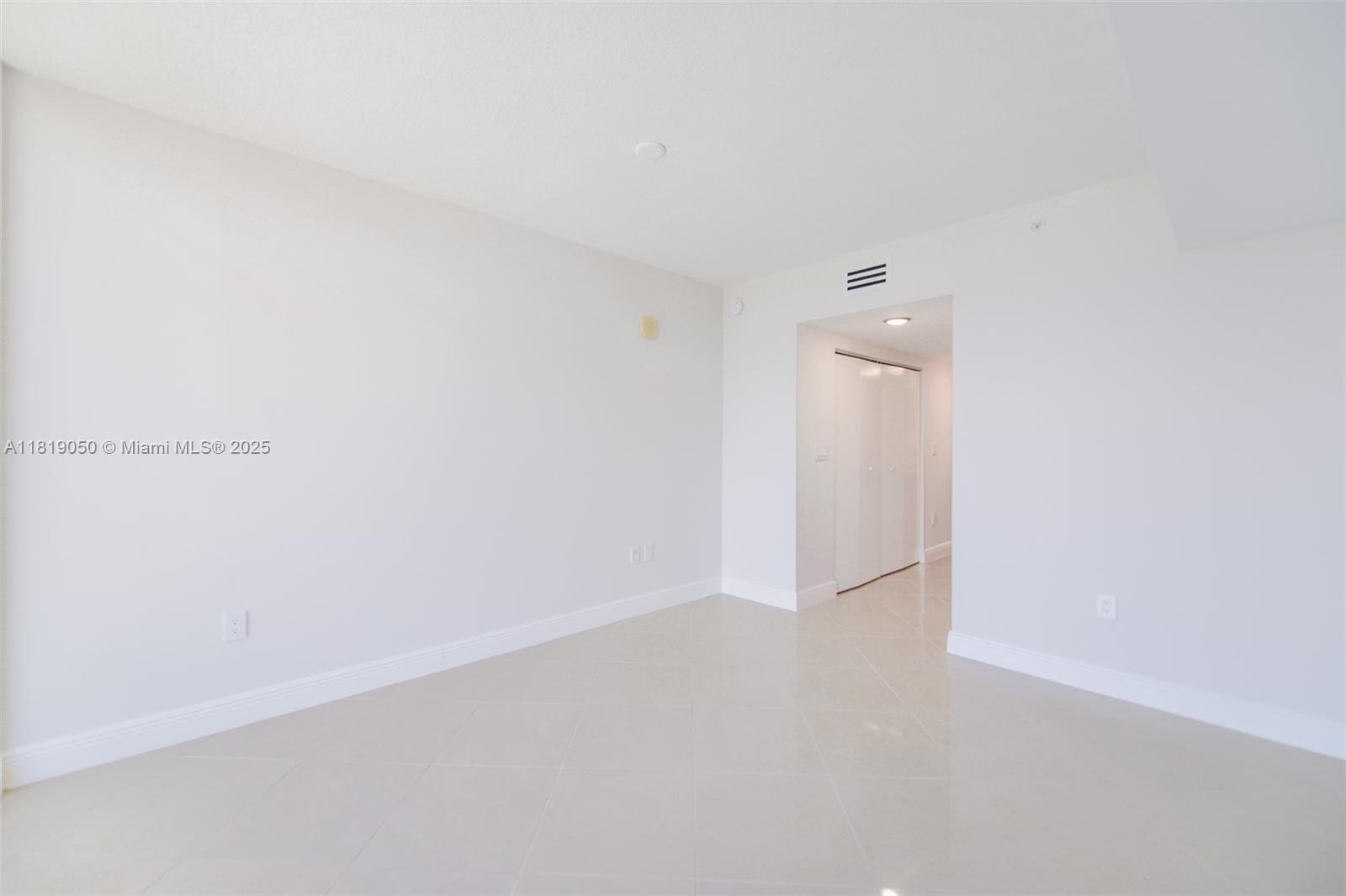LA PERLA CONDO - Residential