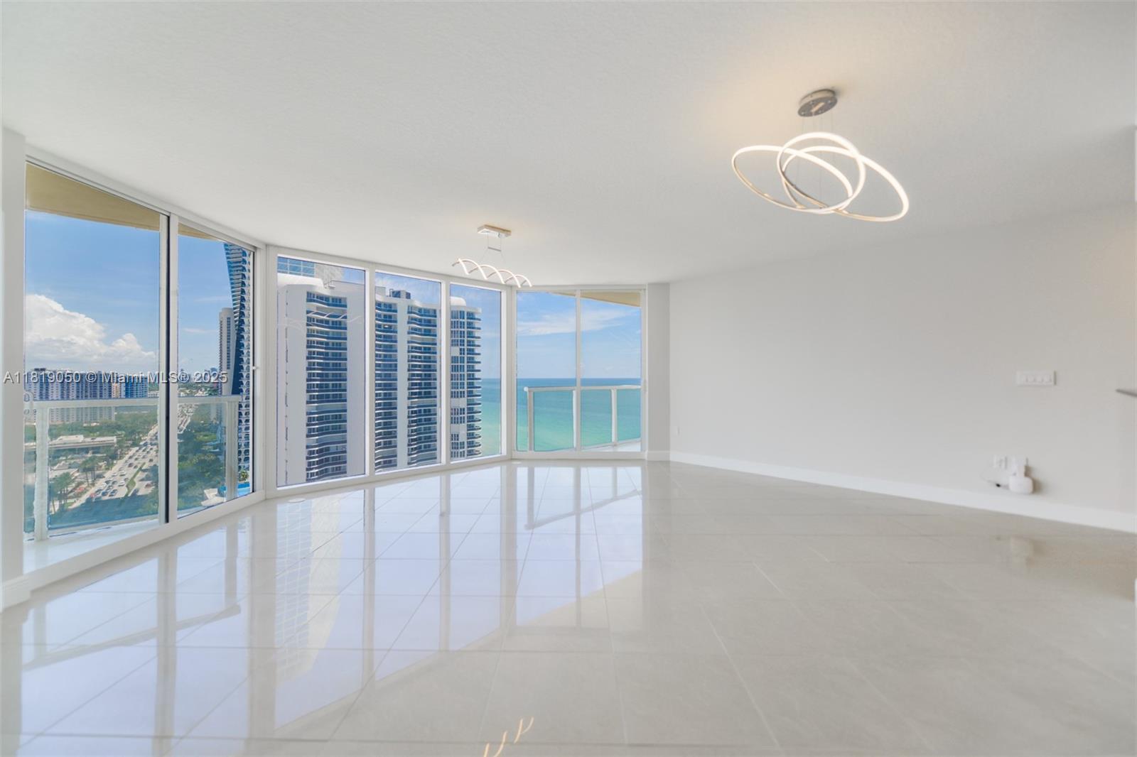 LA PERLA CONDO - Residential