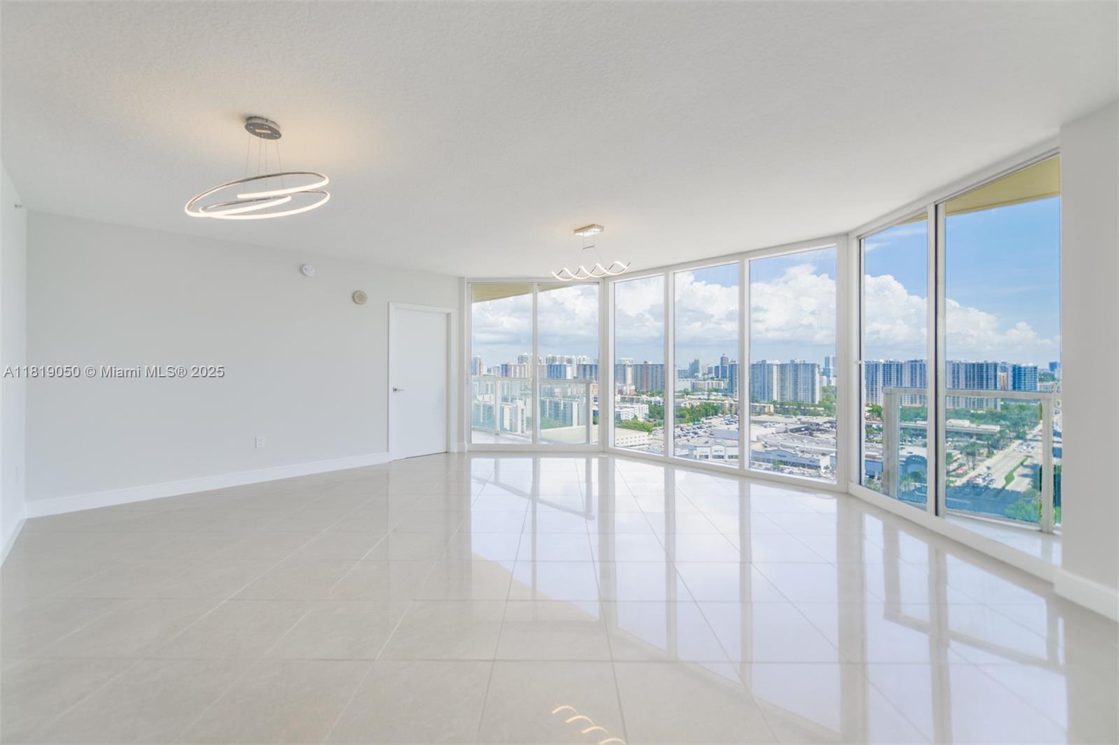LA PERLA CONDO - Residential
