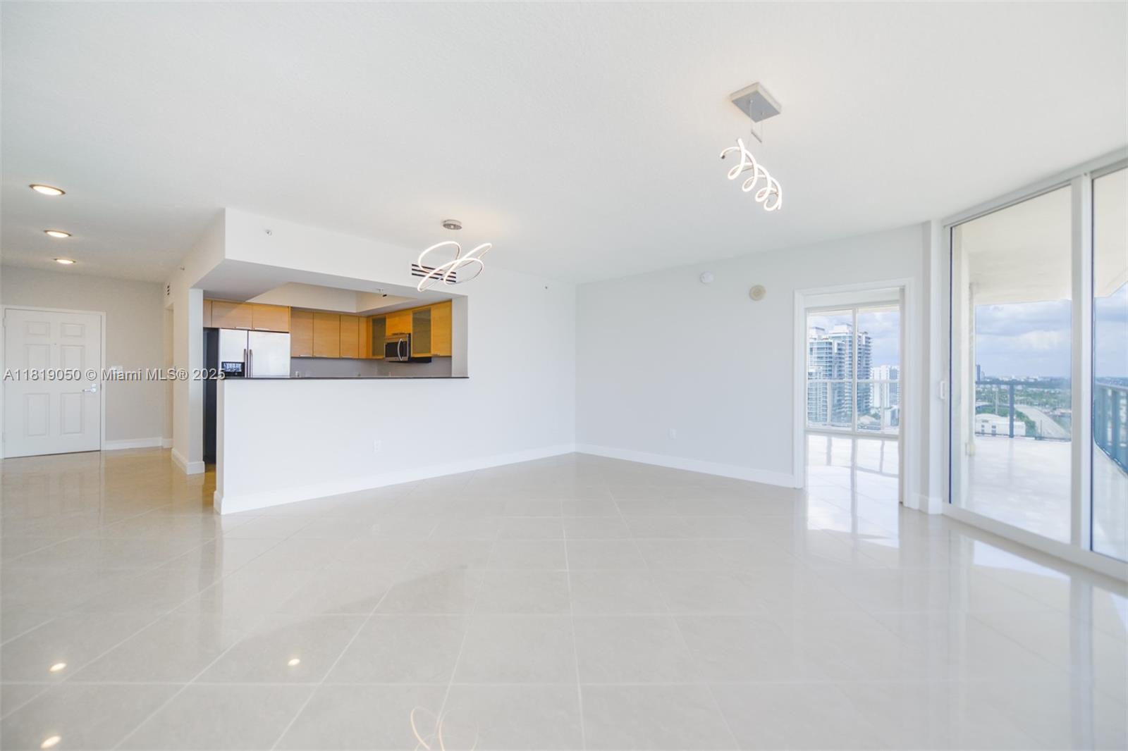 LA PERLA CONDO - Residential