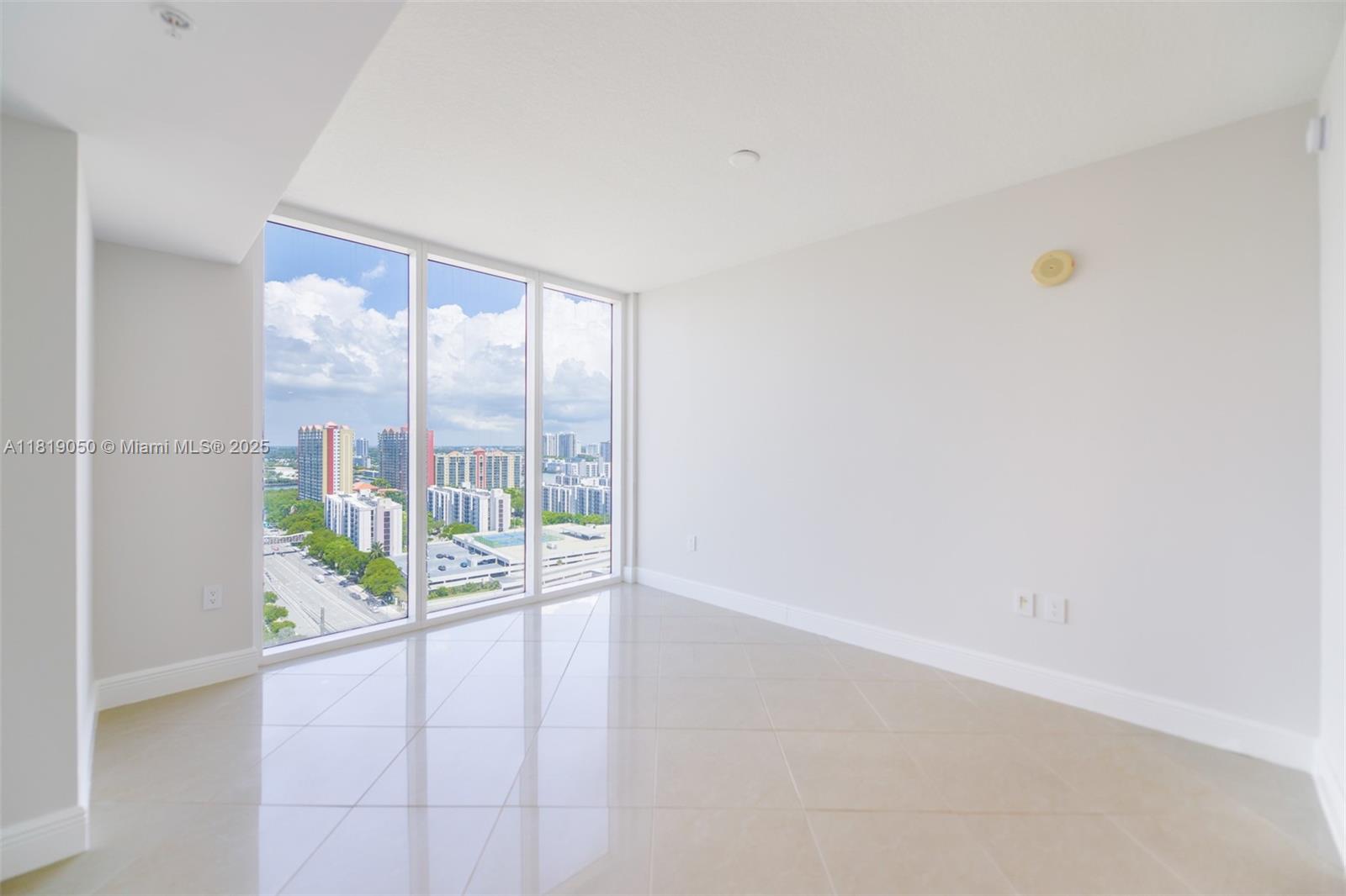 LA PERLA CONDO - Residential