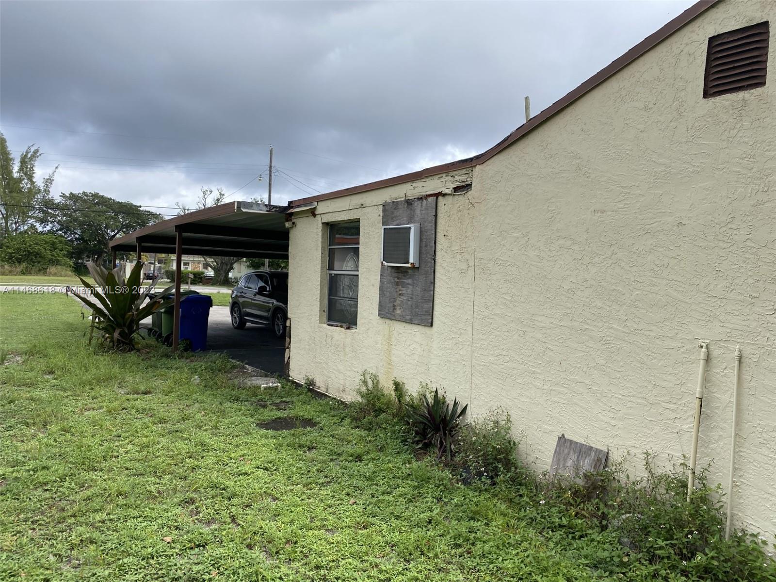 NORTH WEST LAUDERDALE - Residential