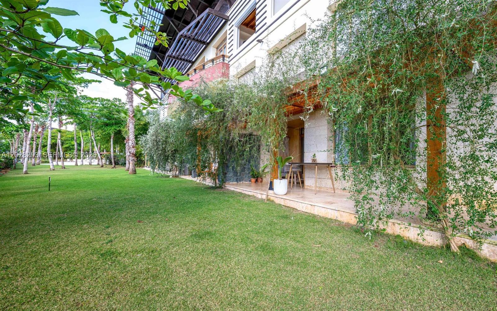 Los Altos II - Residential Lease