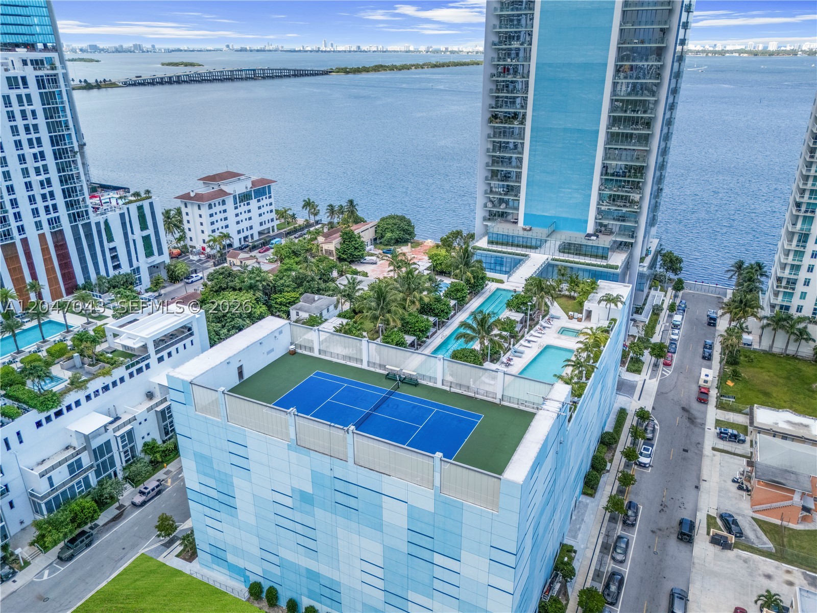 ESCOTTONIA PARK - Residential