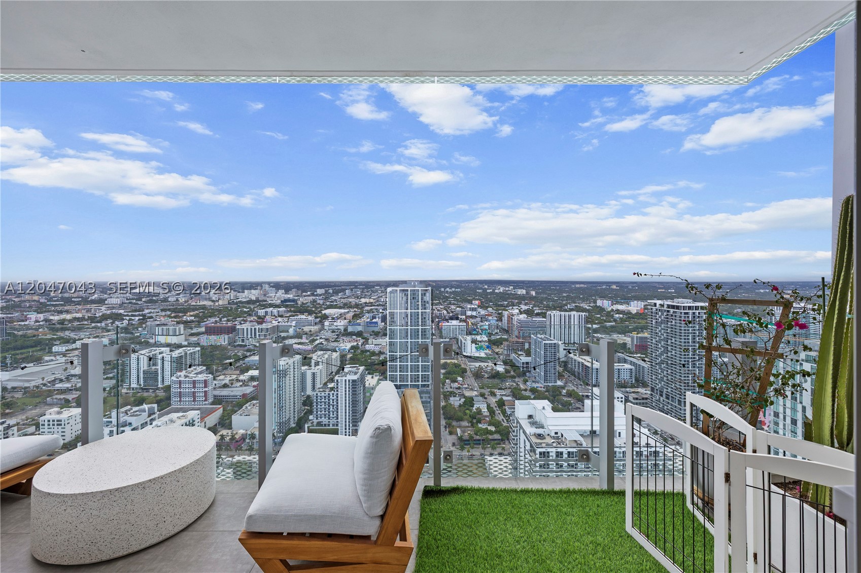 ESCOTTONIA PARK - Residential