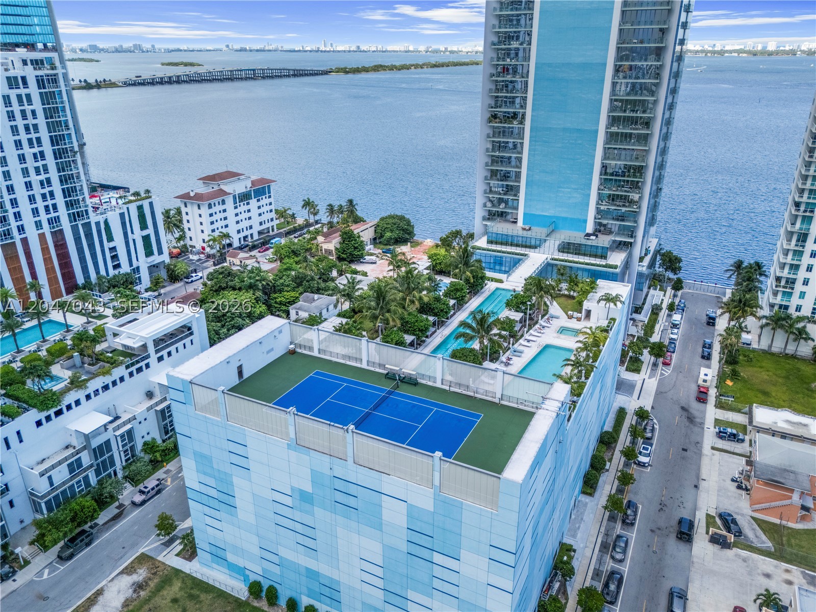 ESCOTTONIA PARK - Residential