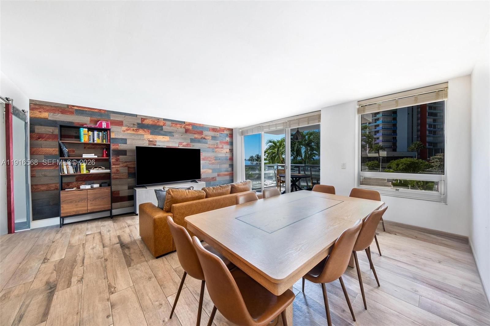 THE PALACE CONDO - Residential