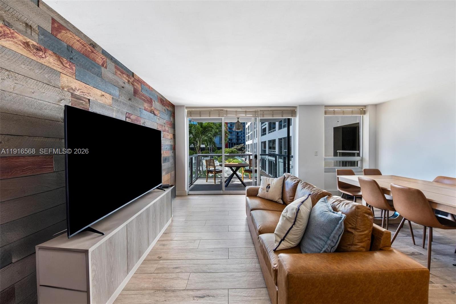 THE PALACE CONDO - Residential