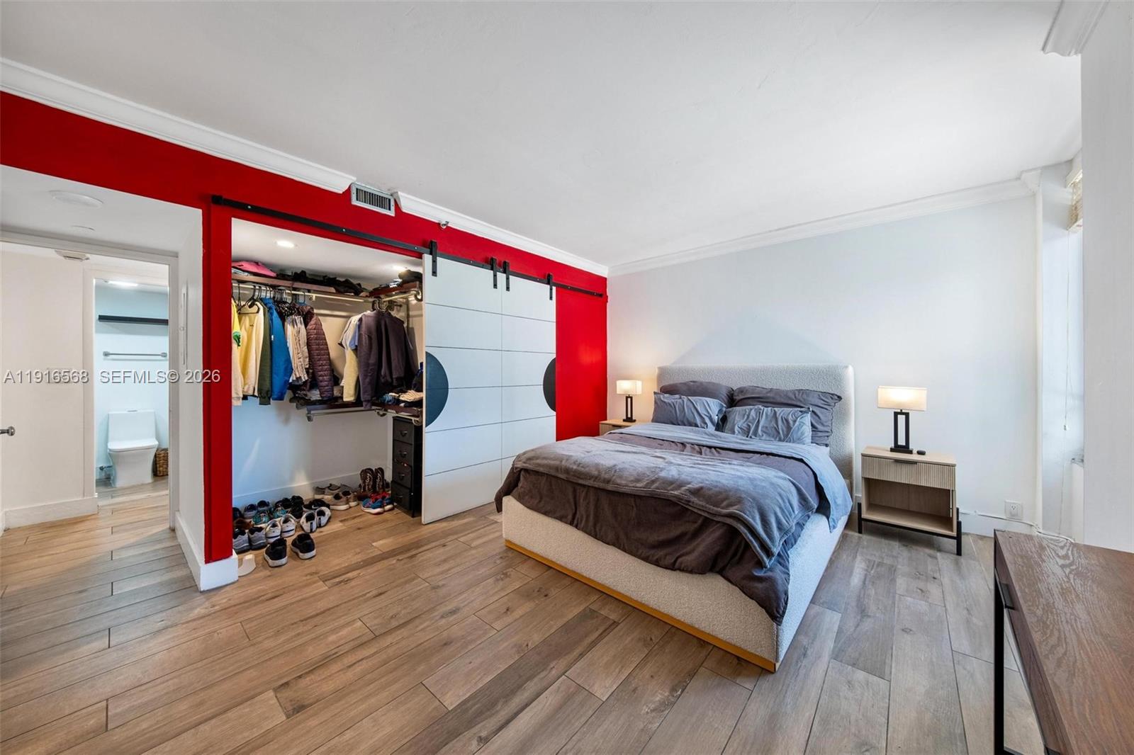 THE PALACE CONDO - Residential