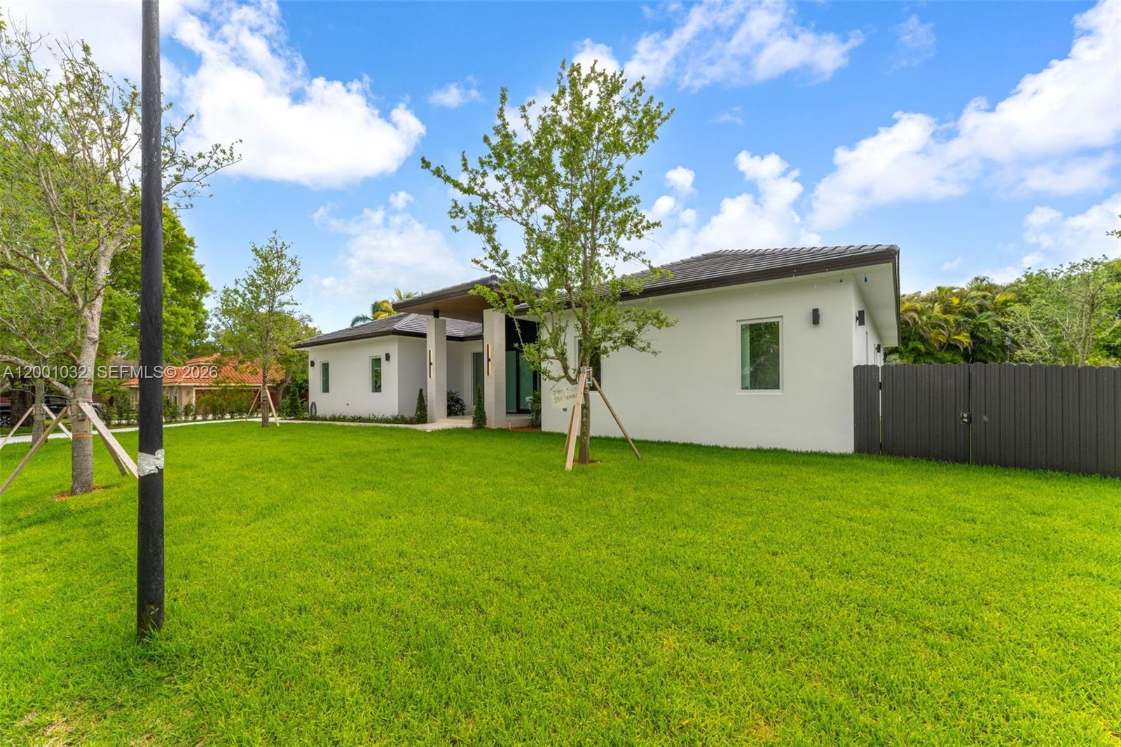 CUTLER COUNTRY GROVES 1ST - Residential